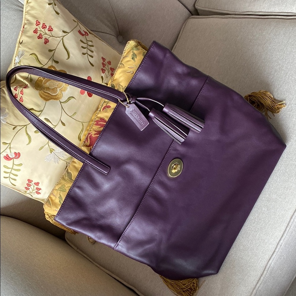 🌸 COACH Purple Chic Tote Bag